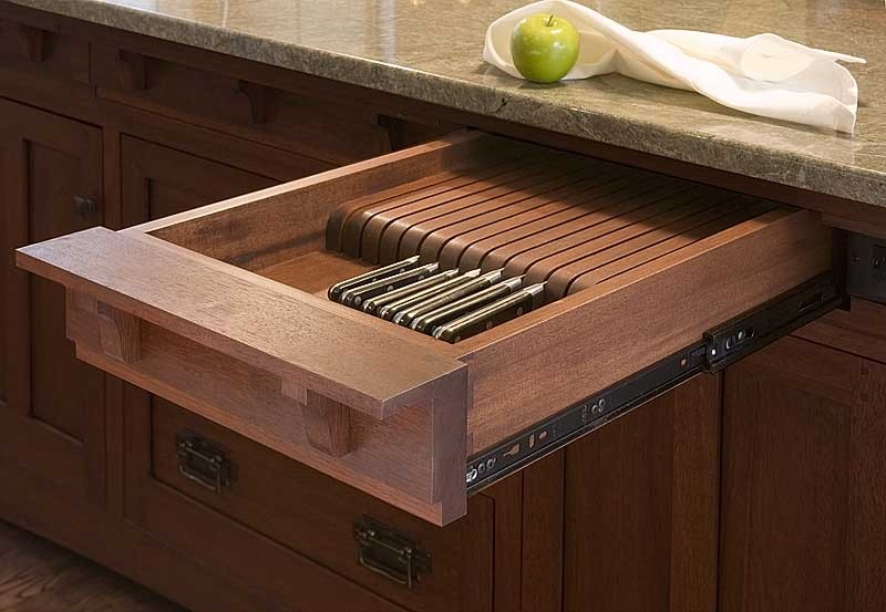 2knifedrawer.jpg