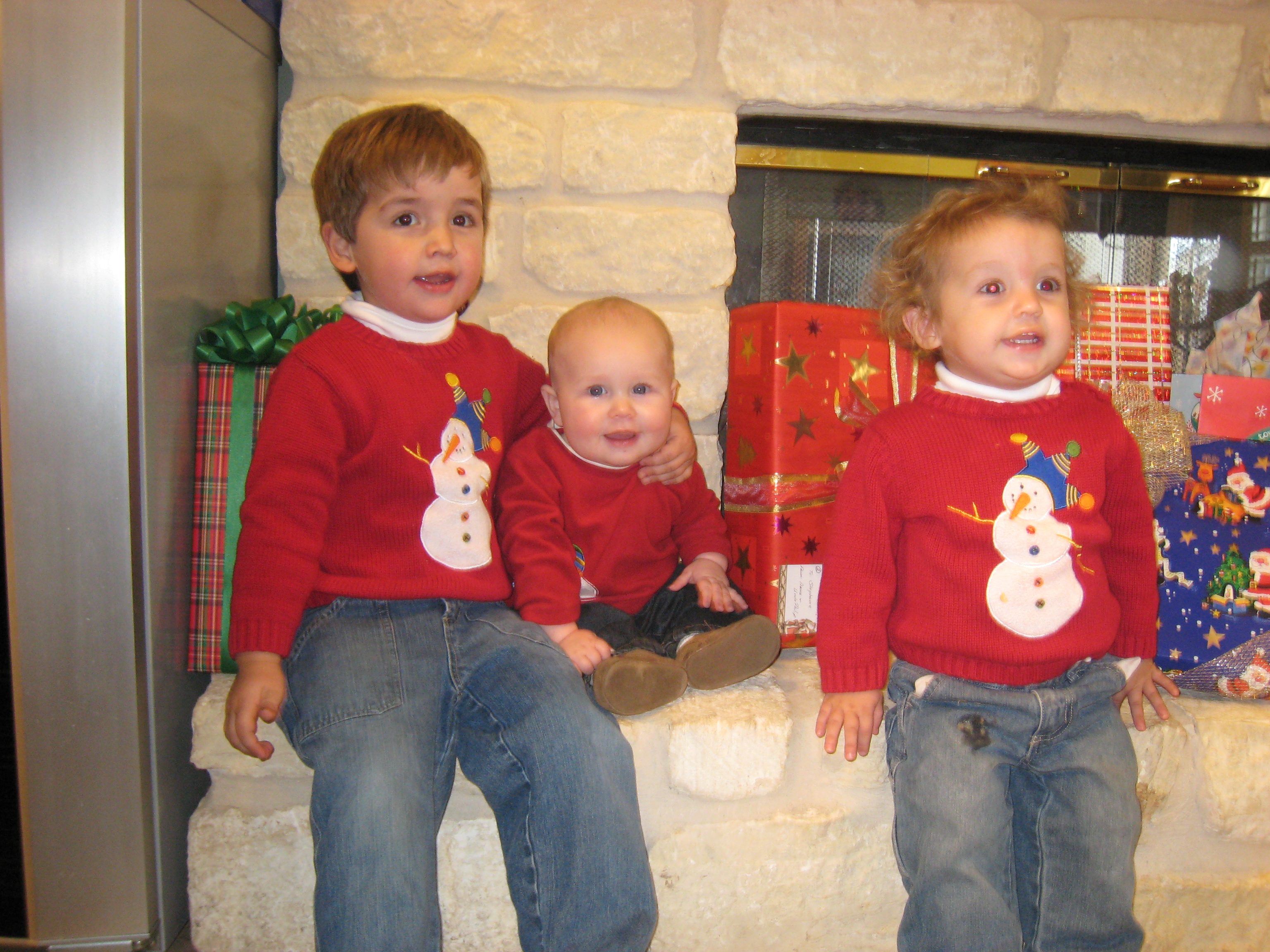 christmas cousins2.jpg